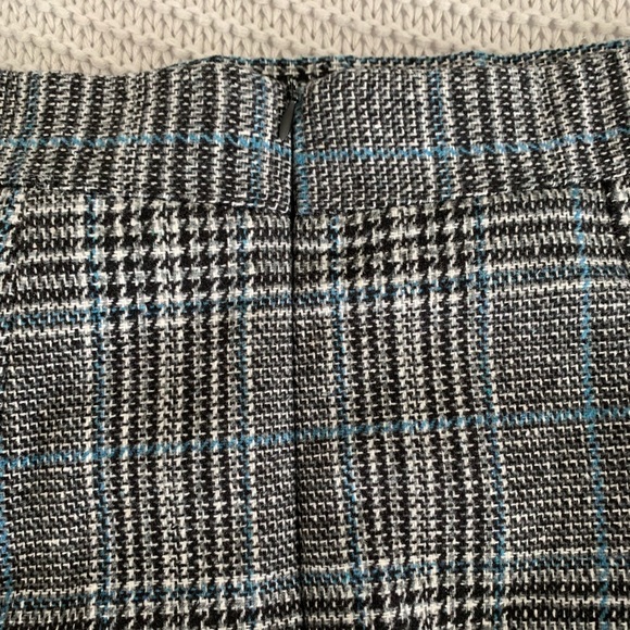 Plaid Mini skirt - Picture 3 of 5